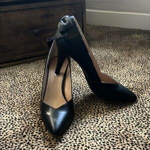 Black Heels with Back Bow Detail